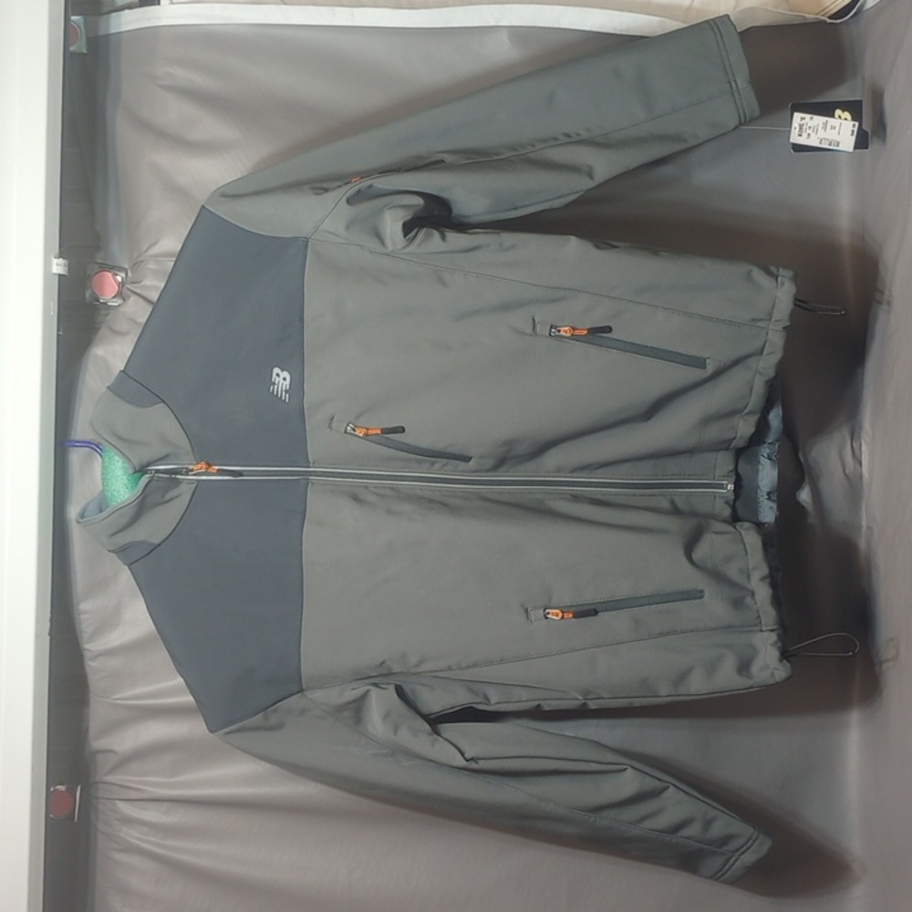 New Balance jacket/ coat 2 tone Gray size XXL (NWT)